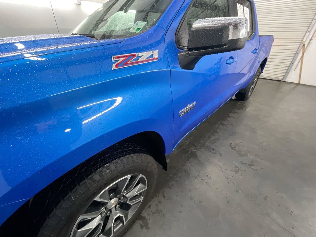 Certified 2025 Chevrolet Silverado 1500 LT image 31