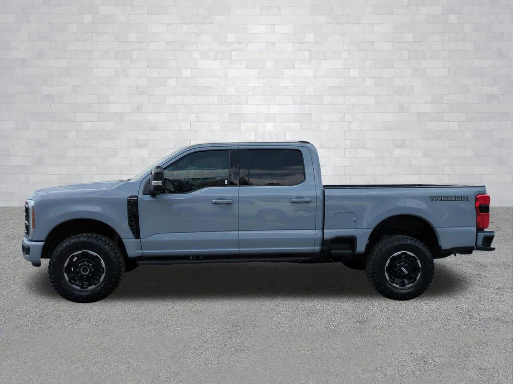 Used 2026 Ford F250 Platinum w/ Tremor Off-Road Package image 9