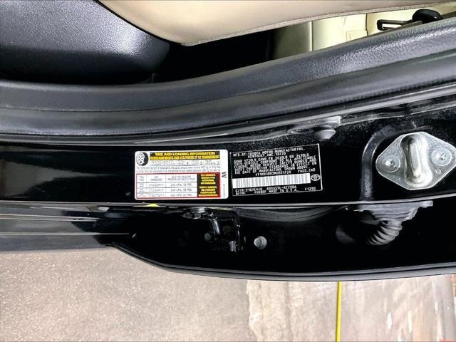Certified 2021 Toyota Avalon XLE AWD/4WD image 34