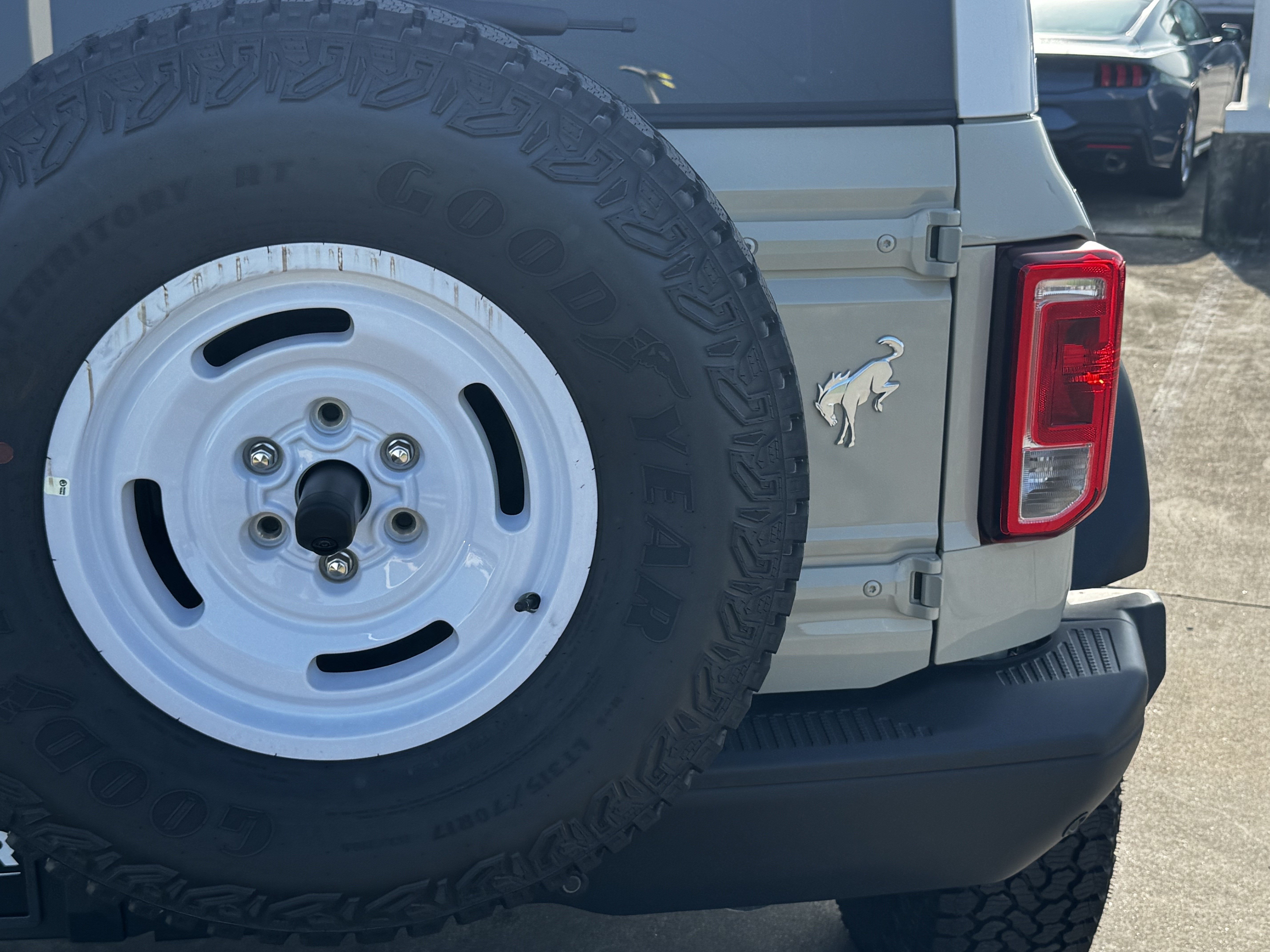 New 2026 Ford Bronco Heritage Edition AWD/4WD image 10