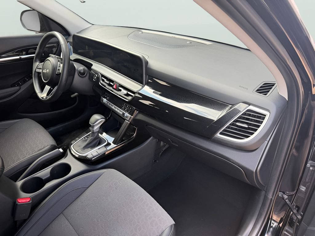 Used 2026 Kia Seltos S FWD image 21