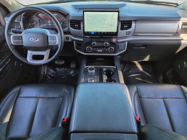 Used 2024 Ford Expedition Max XLT image 18