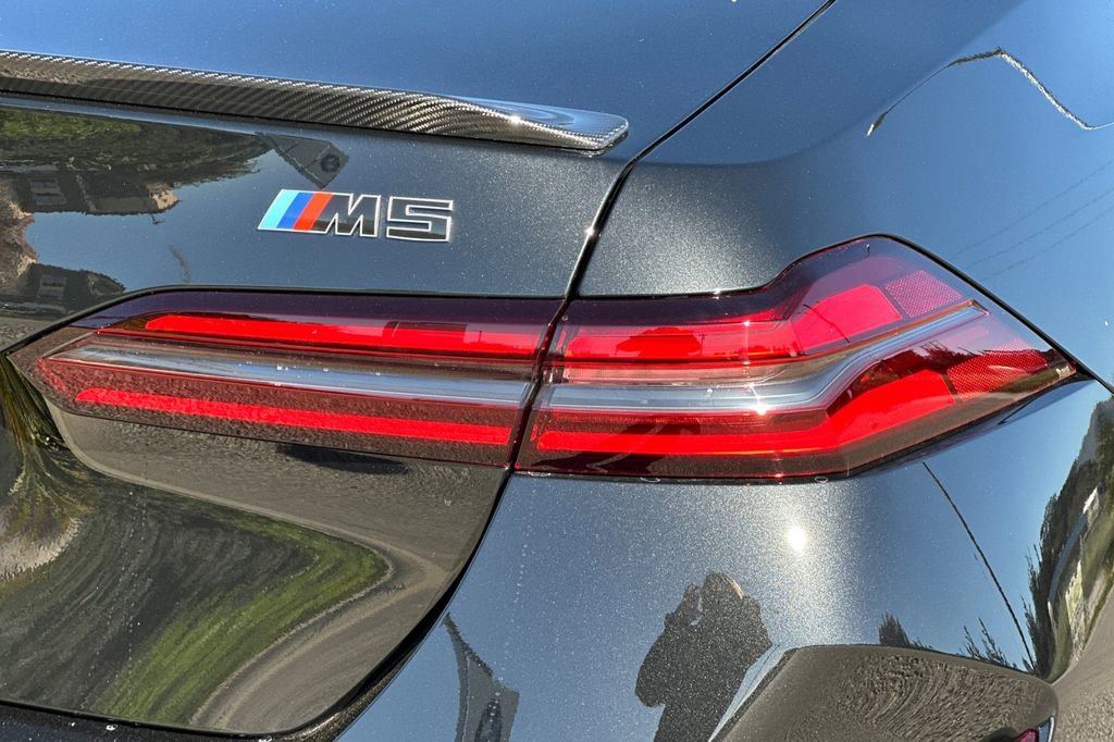 New 2026 BMW M5 w/ Carbon Package image 33
