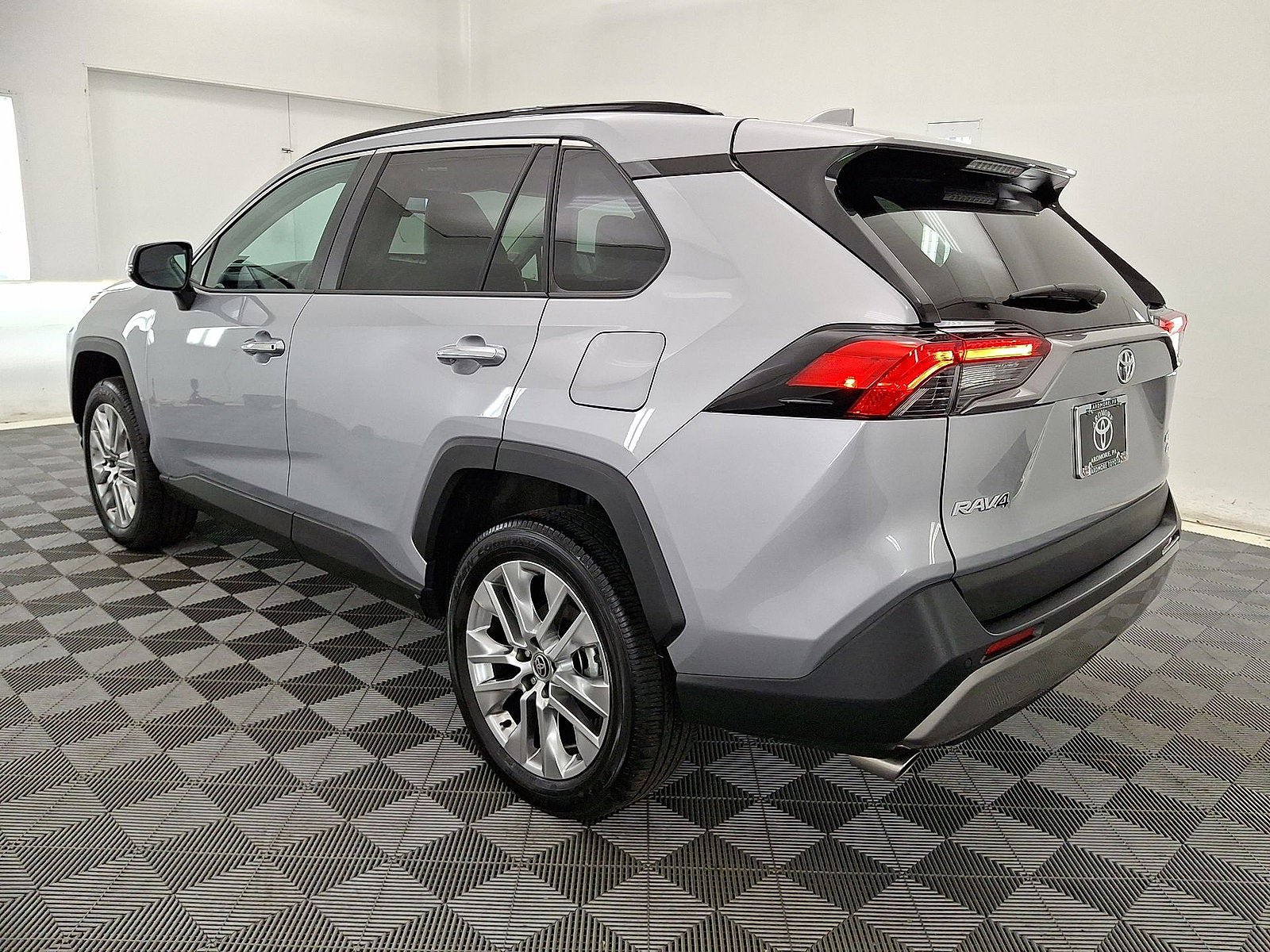 Certified 2025 Toyota RAV4 Limited w/ Advanced Technology Package AWD/4WD image 14