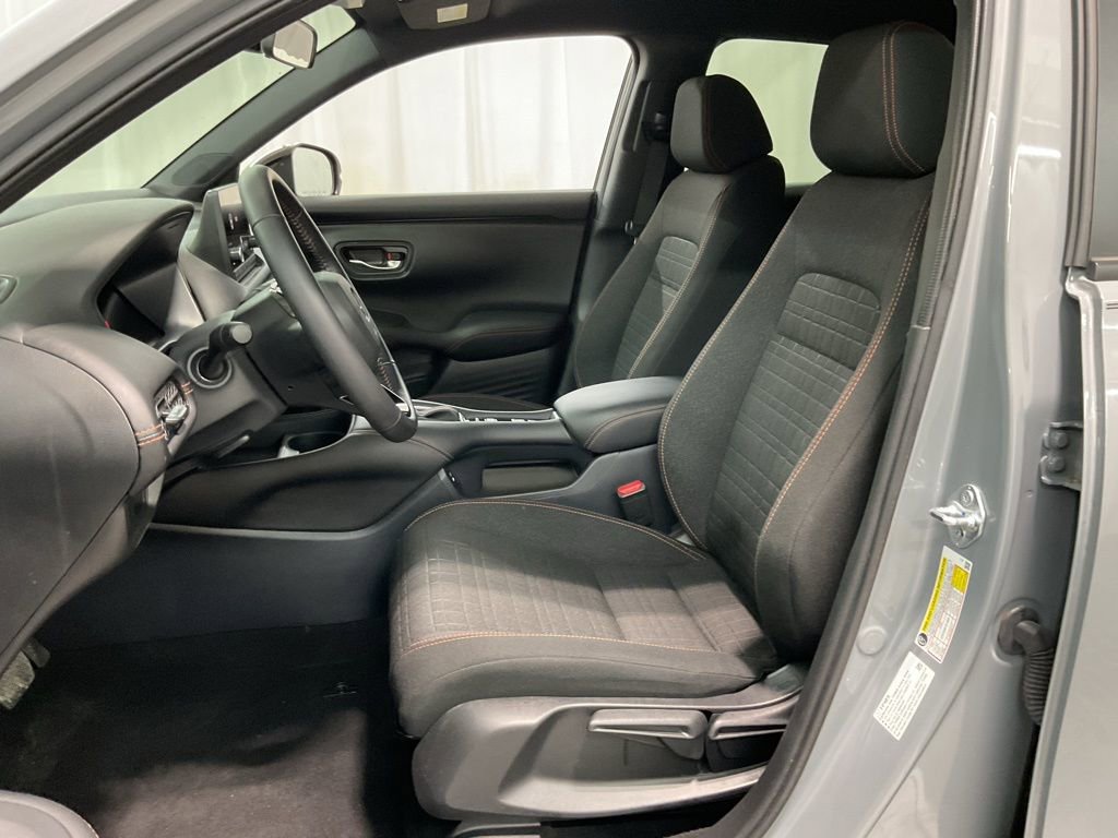 Used 2025 Honda HR-V Sport image 19