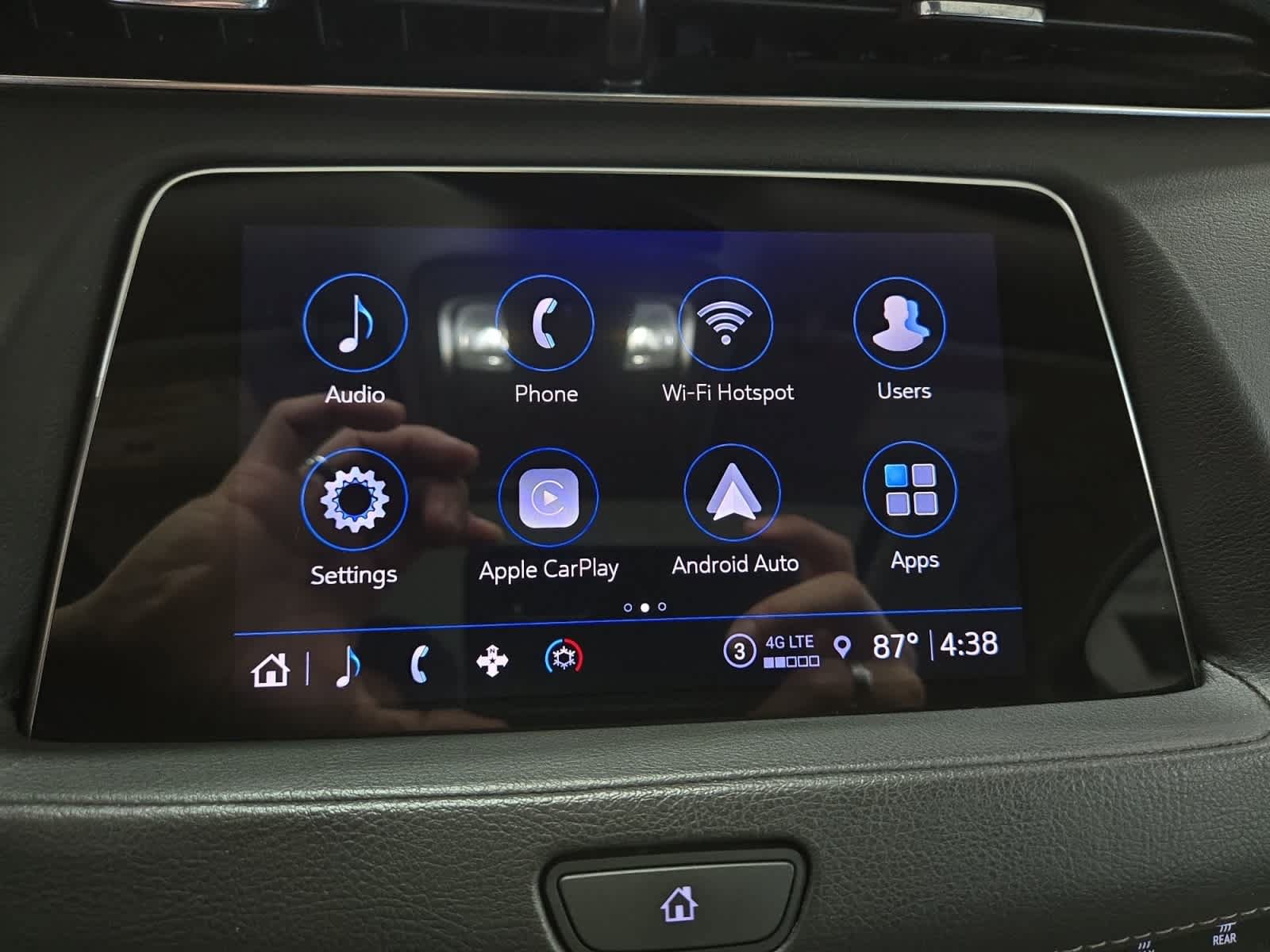 Used 2022 Cadillac XT4 Luxury AWD/4WD image 21