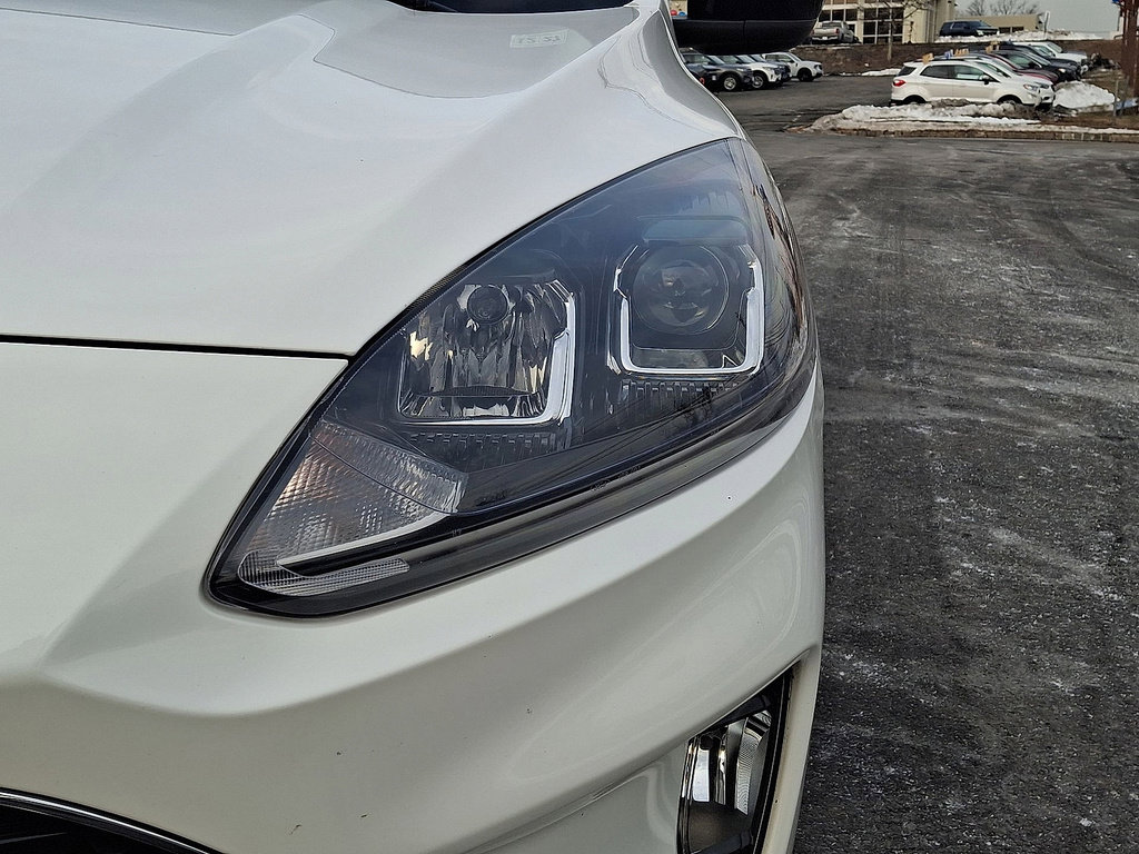 Certified 2022 Ford Escape SEL w/ SEL Stealth AWD Package image 28