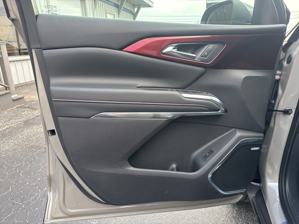 New 2026 Chevrolet Traverse Z71 w/ Enhanced Driving Package AWD/4WD image 14
