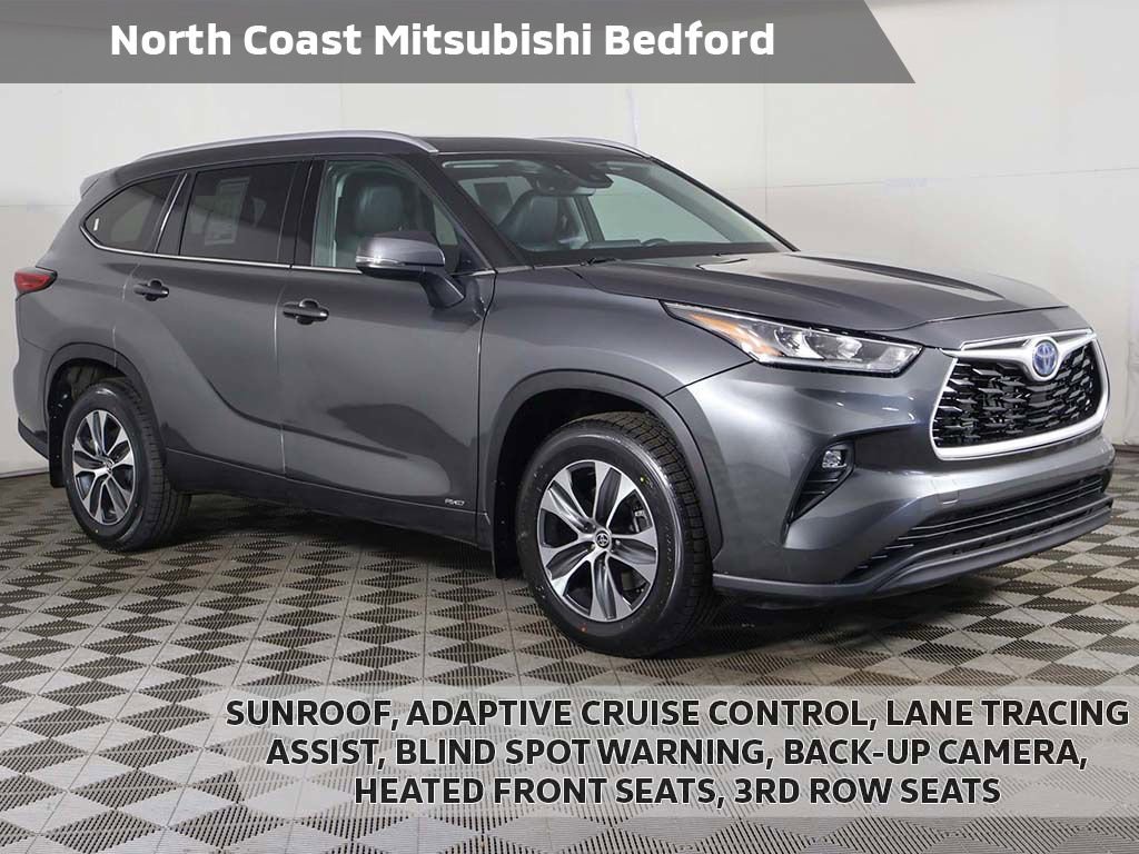 Used 2022 Toyota Highlander XLE video 1
