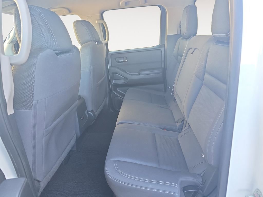 Used 2022 Nissan Frontier SV image 13