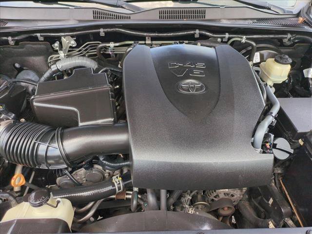 Used 2017 Toyota Tacoma SR5 w/ Tow Package RWD image 22
