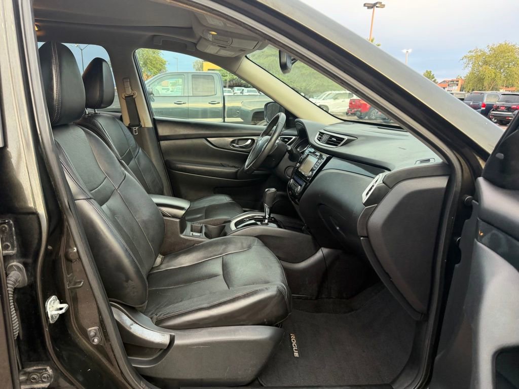 Used 2015 Nissan Rogue SL w/ SL Premium Package image 17