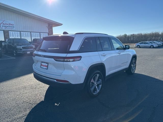 Used 2022 Jeep Grand Cherokee Limited 4xe image 9