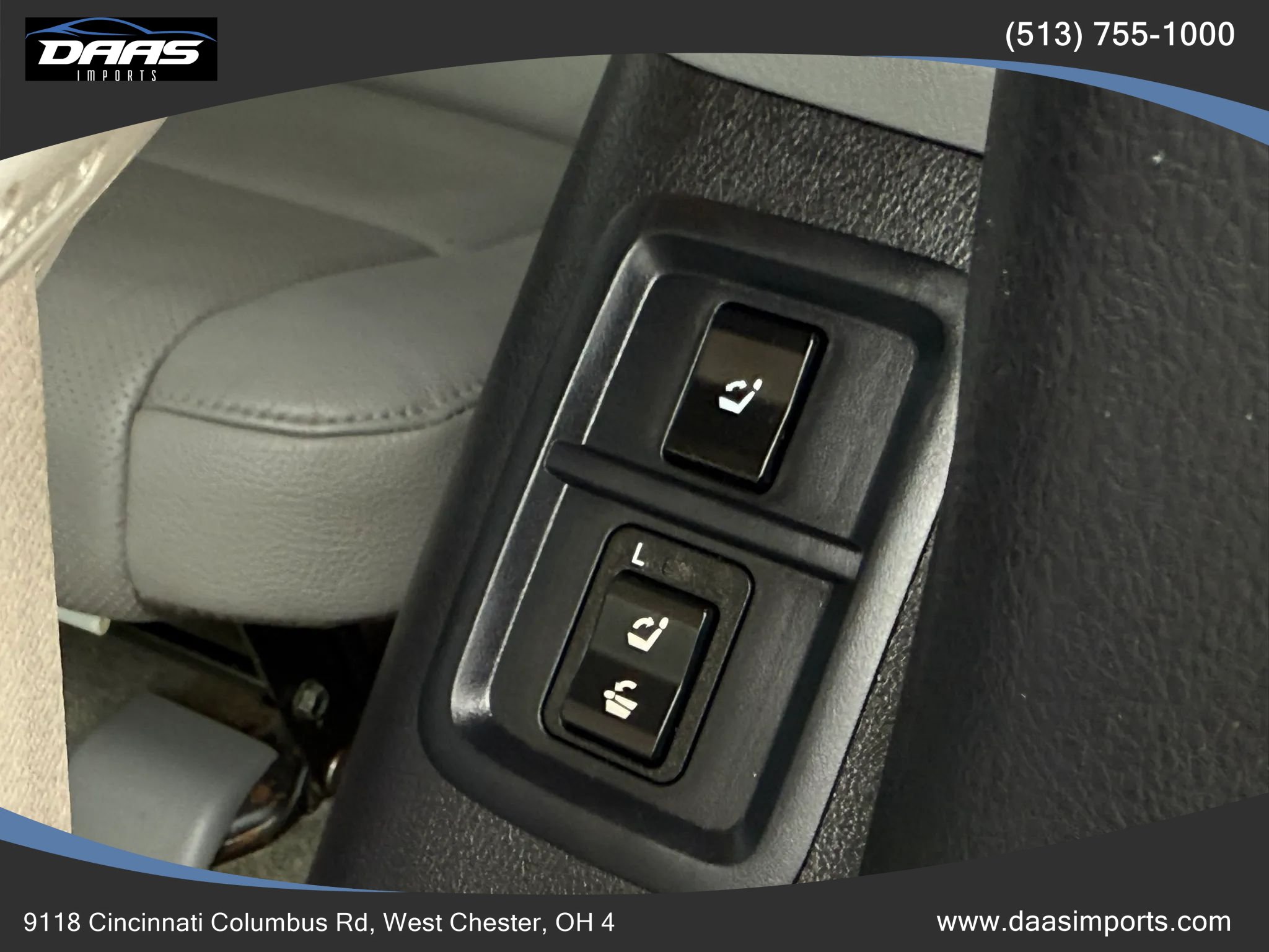 Used 2010 Toyota Sequoia Platinum AWD/4WD image 32