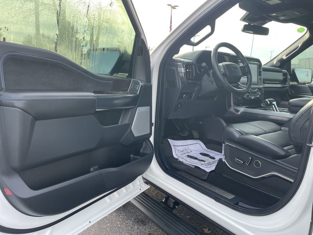 Used 2025 Ford F150 Platinum w/ Equipment Group 702A High image 21