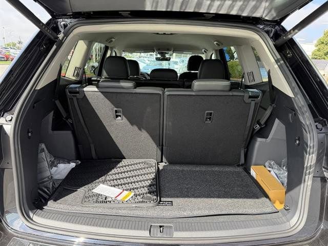 New 2026 Volkswagen Atlas SE image 30