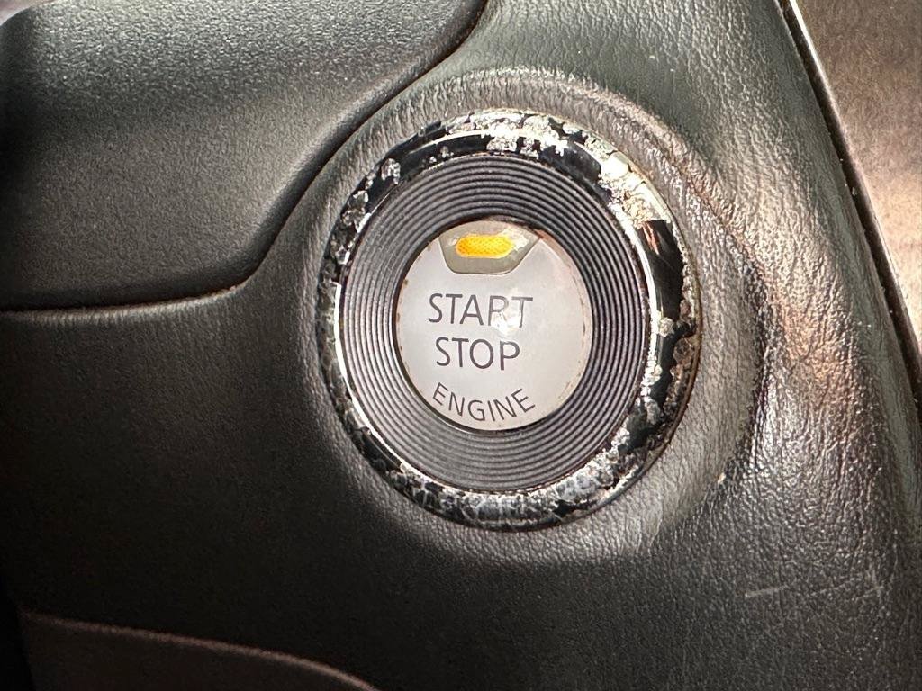 Used 2013 INFINITI JX35 AWD w/ Premium Pkg image 24
