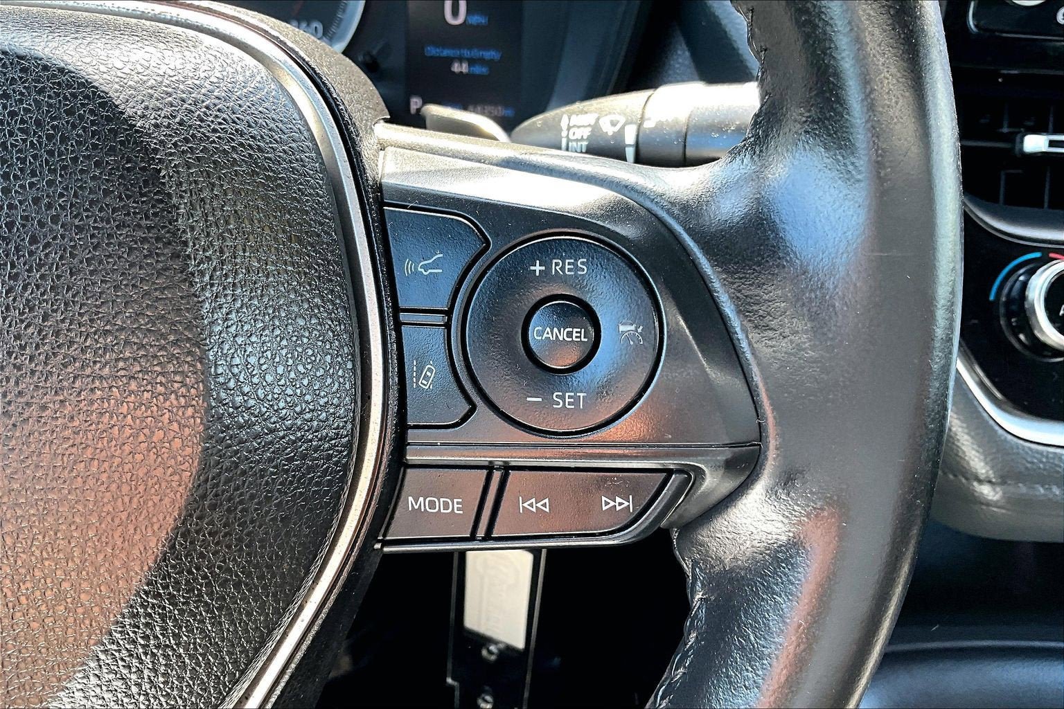 Used 2022 Toyota Corolla SE FWD image 18