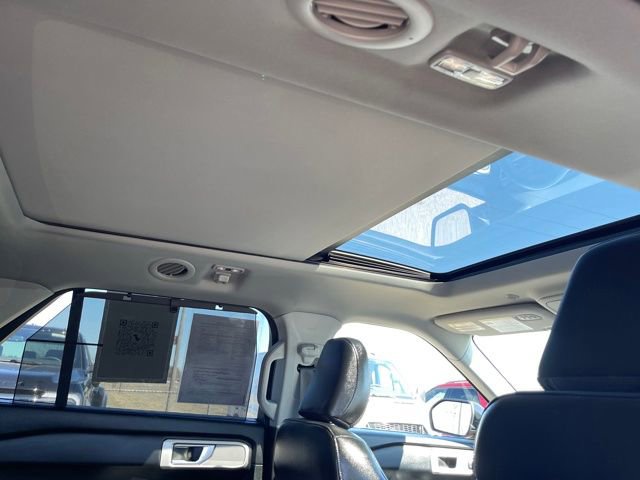 Used 2022 Ford Explorer Limited w/ Equipment Group 301A image 36
