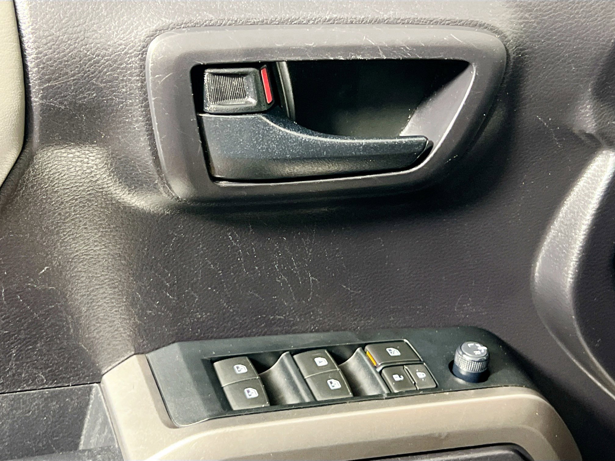 Used 2021 Toyota Tacoma SR5 image 16