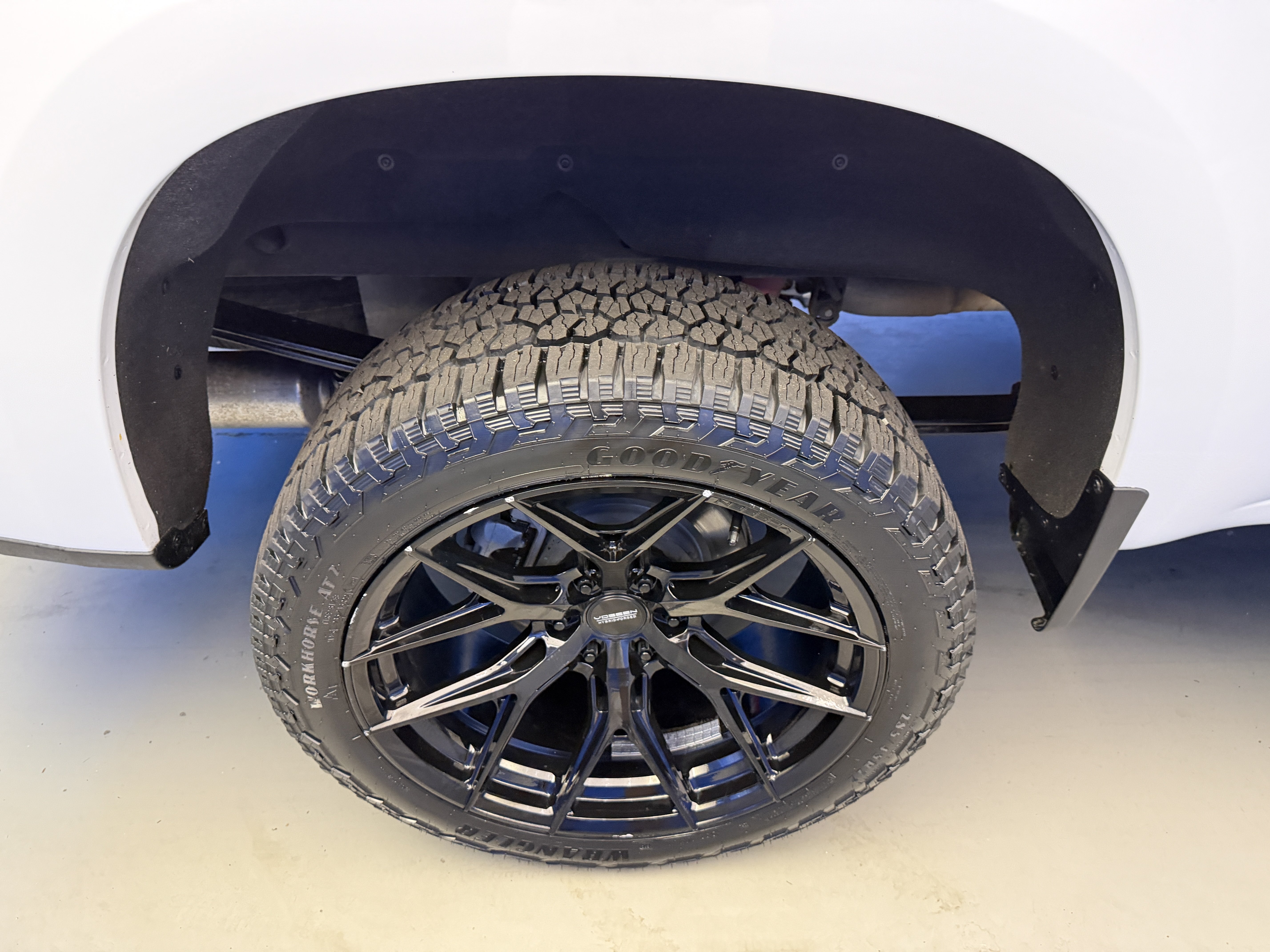 Used 2021 Chevrolet Silverado 1500 LT Trail Boss w/ Convenience Package II AWD/4WD image 8