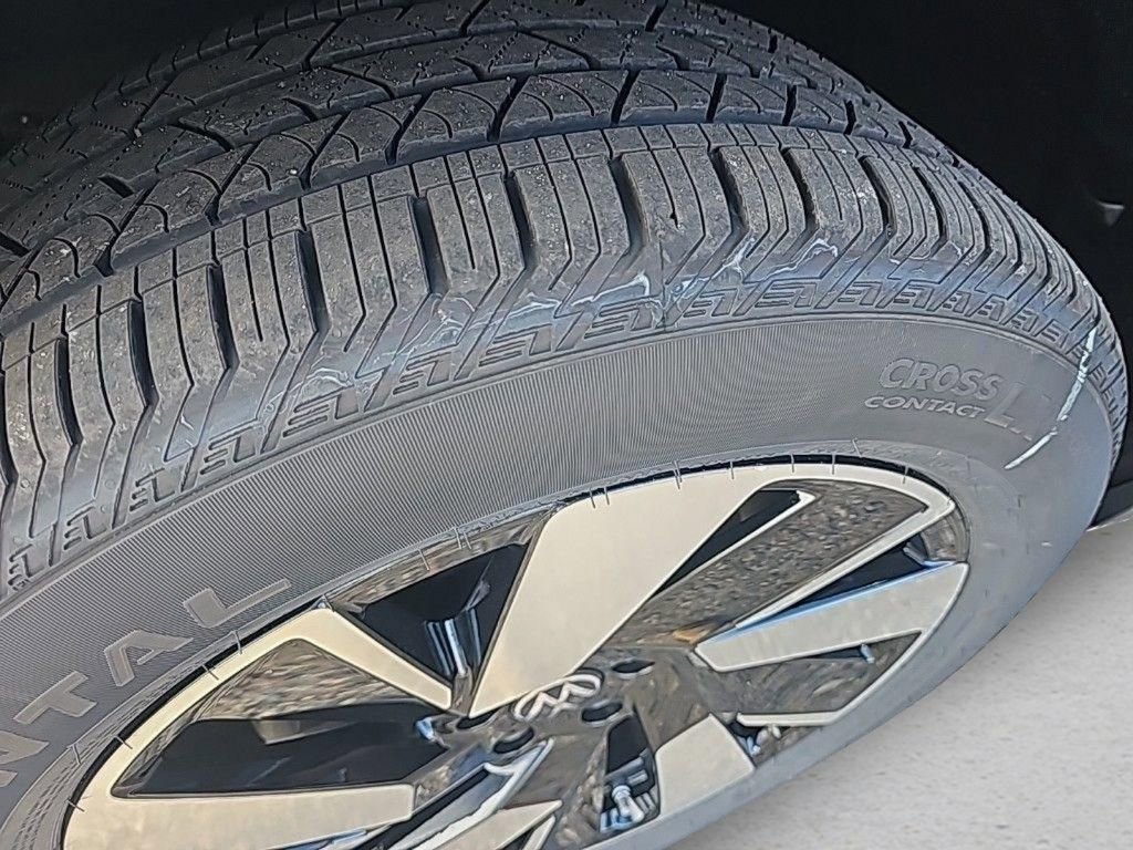 New 2025 Volkswagen Atlas Cross Sport SEL image 29