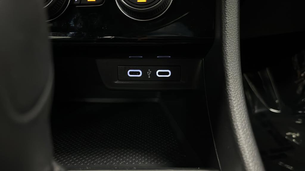 Used 2020 Volkswagen Jetta R-Line w/ R-Line Cold Weather Package FWD image 29