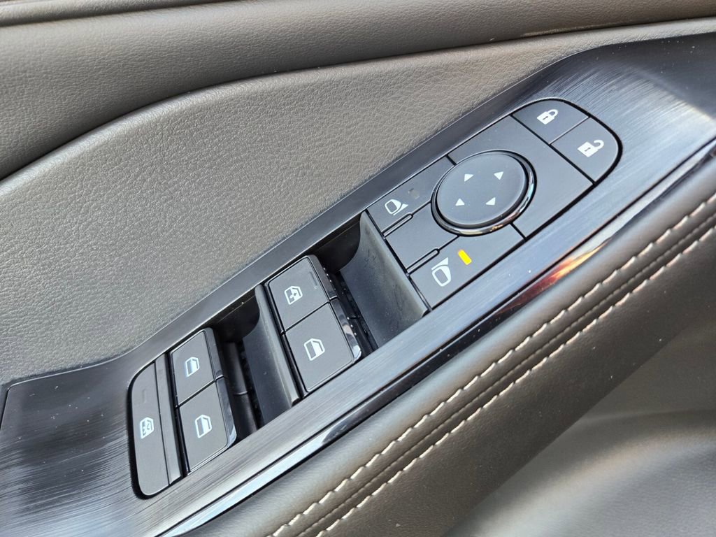 New 2026 Nissan Rogue SV image 12