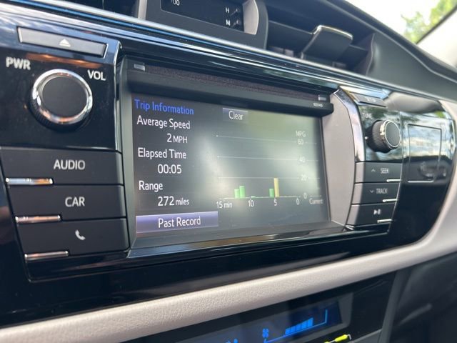 Used 2015 Toyota Corolla LE FWD image 27
