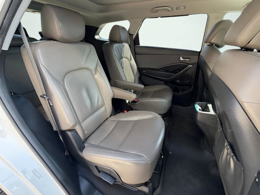 Used 2017 Hyundai Santa Fe Limited AWD/4WD image 31