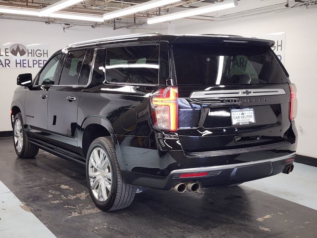 Used 2023 Chevrolet Suburban High Country image 19