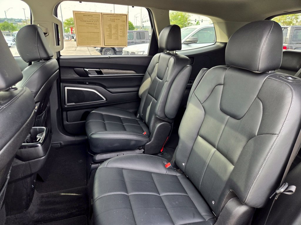 Used 2022 Kia Telluride EX w/ EX Premium Package AWD/4WD image 31