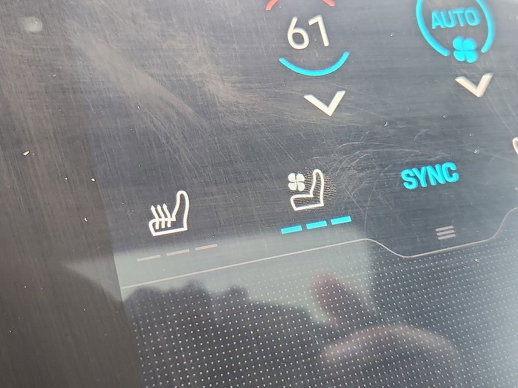 Certified 2025 Porsche Taycan image 23