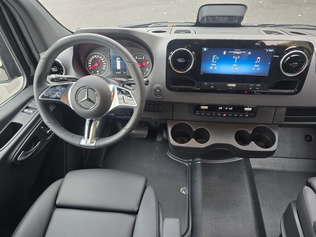 New 2025 Mercedes-Benz Sprinter 2500 image 20