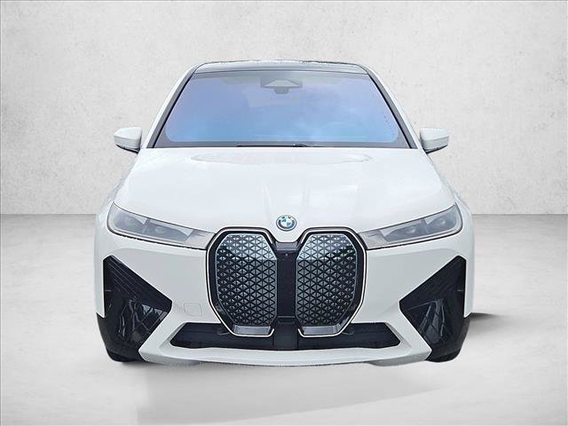 Used 2024 BMW iX xDrive50 w/ Premium Package AWD/4WD image 2