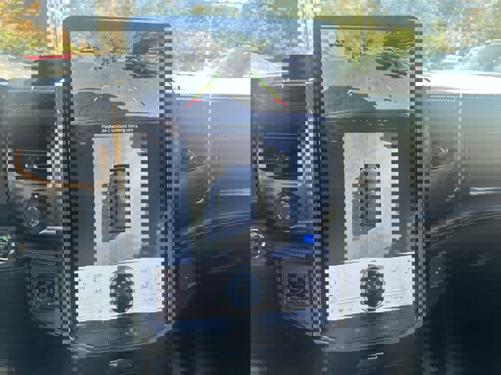 Used 2022 Ford Expedition Platinum image 27