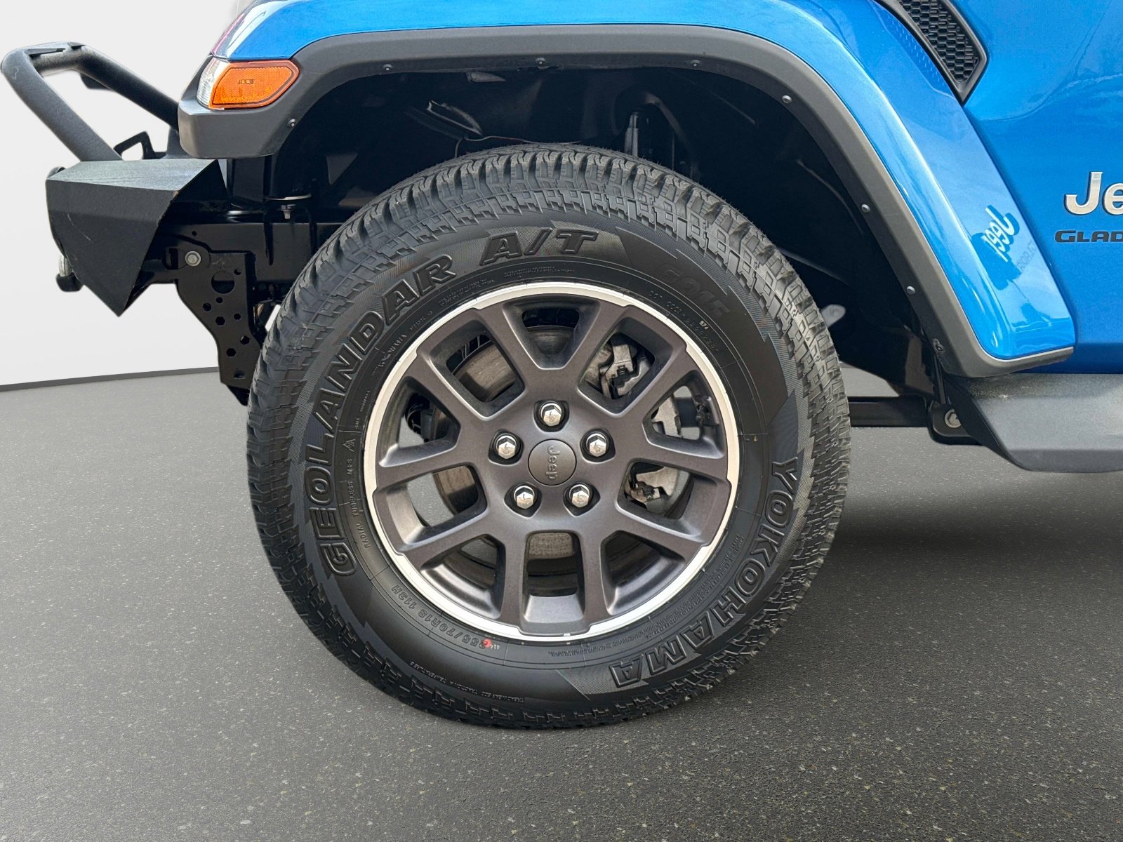 Used 2022 Jeep Gladiator Overland image 12