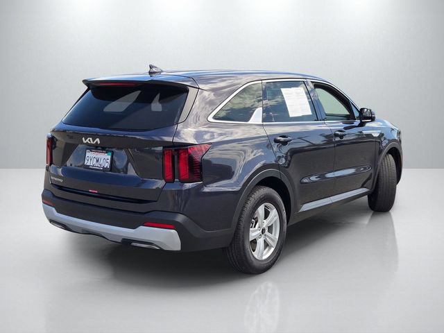 Used 2026 Kia Sorento LX FWD image 4