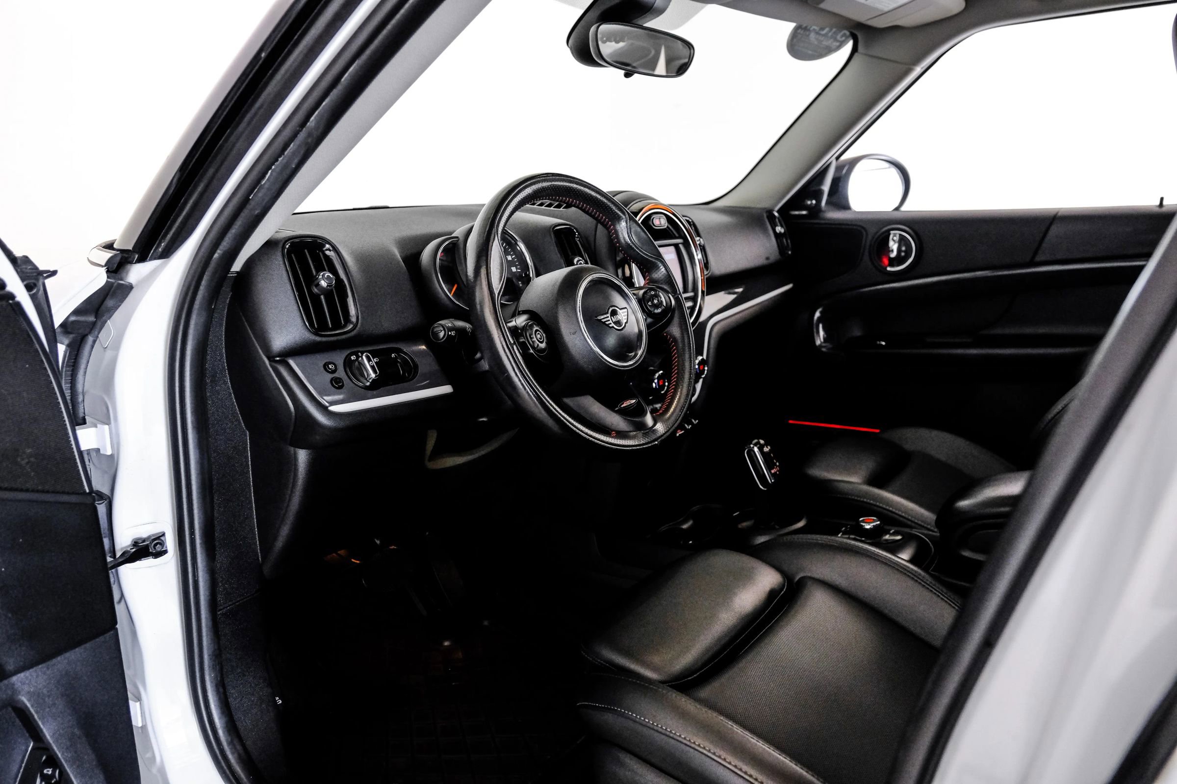 Used 2020 MINI Cooper Countryman S image 2