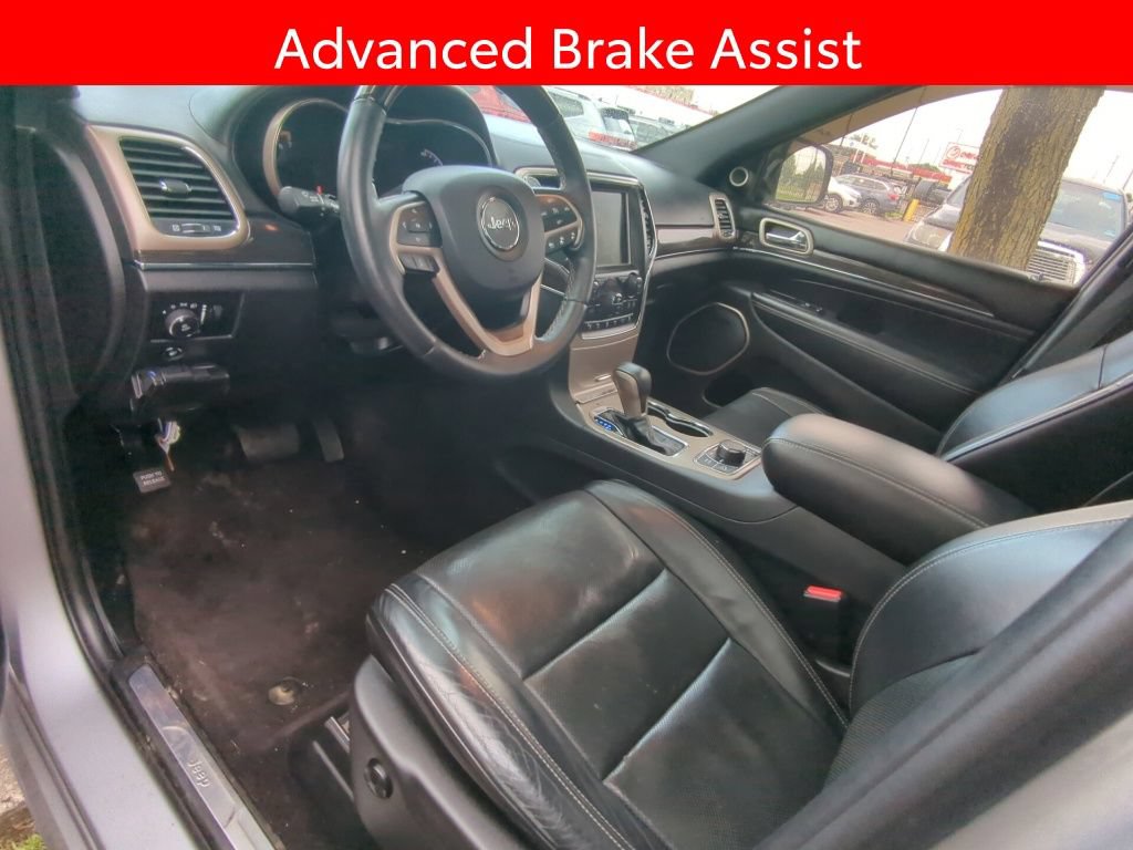 Used 2017 Jeep Grand Cherokee Overland w/ Jeep Active Safety Group AWD/4WD image 7