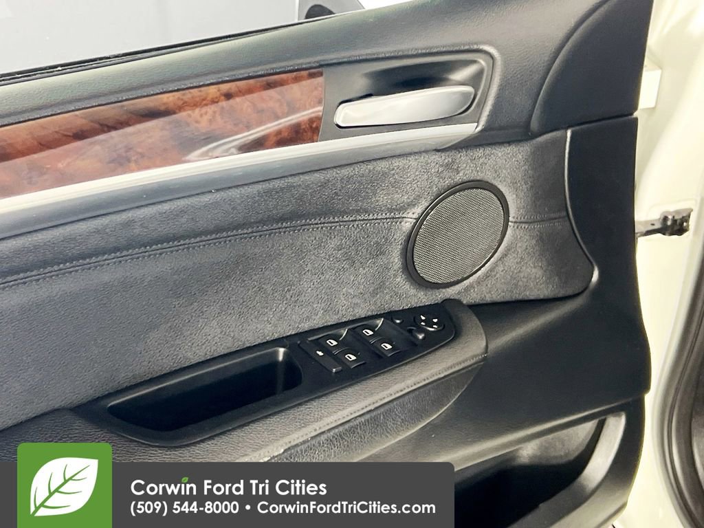 Used 2011 BMW X5 xDrive35i AWD/4WD image 12