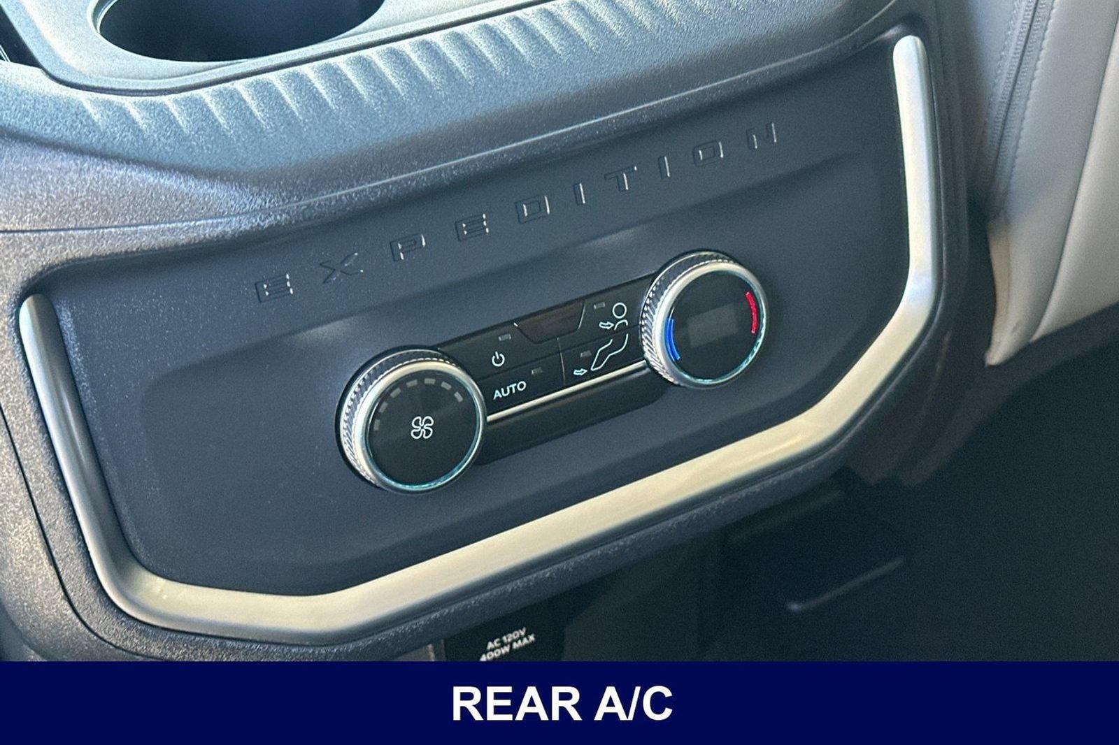 Used 2025 Ford Expedition Max Active AWD/4WD image 16