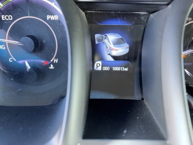 Used 2018 Toyota Avalon XLE Premium image 16