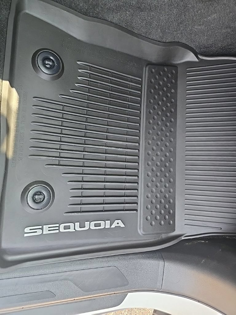 Used 2024 Toyota Sequoia Limited AWD/4WD image 29