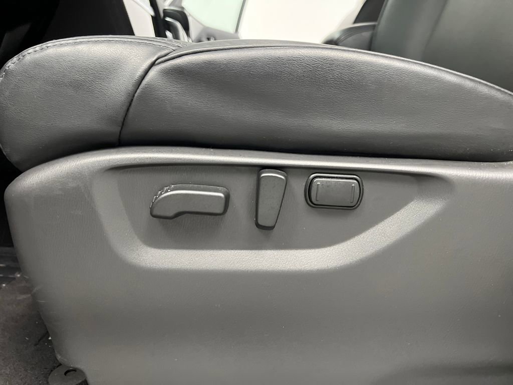 Used 2024 Nissan Armada SV w/ Cargo Package image 10