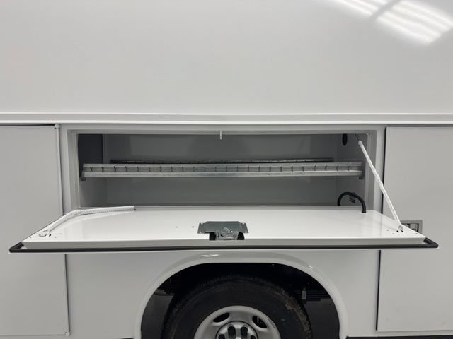 New 2026 Chevrolet Express 3500 w/ Power Convenience Package RWD image 30