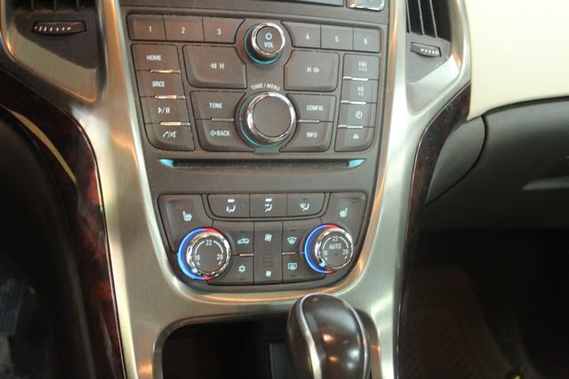 Used 2016 Buick Verano Convenience FWD image 18