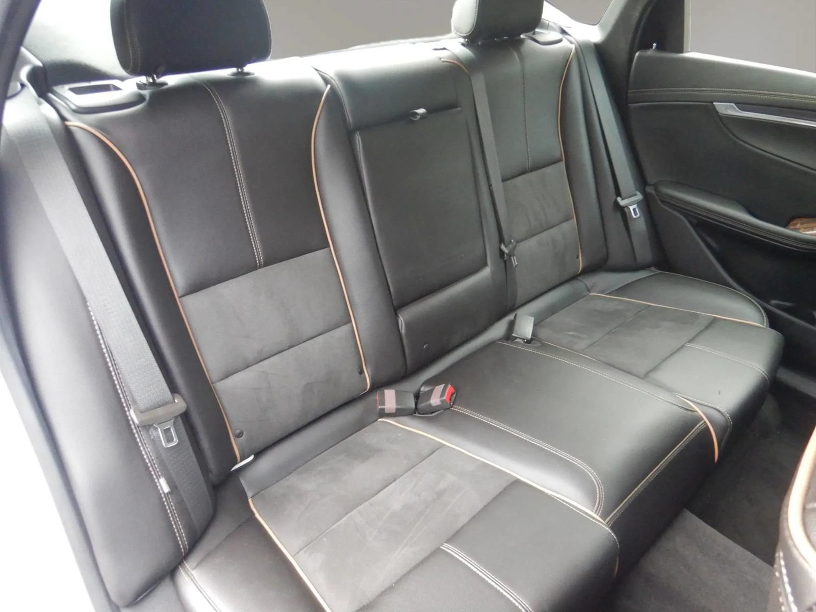 Used 2014 Chevrolet Impala LT w/ Premium Seating Package FWD image 26