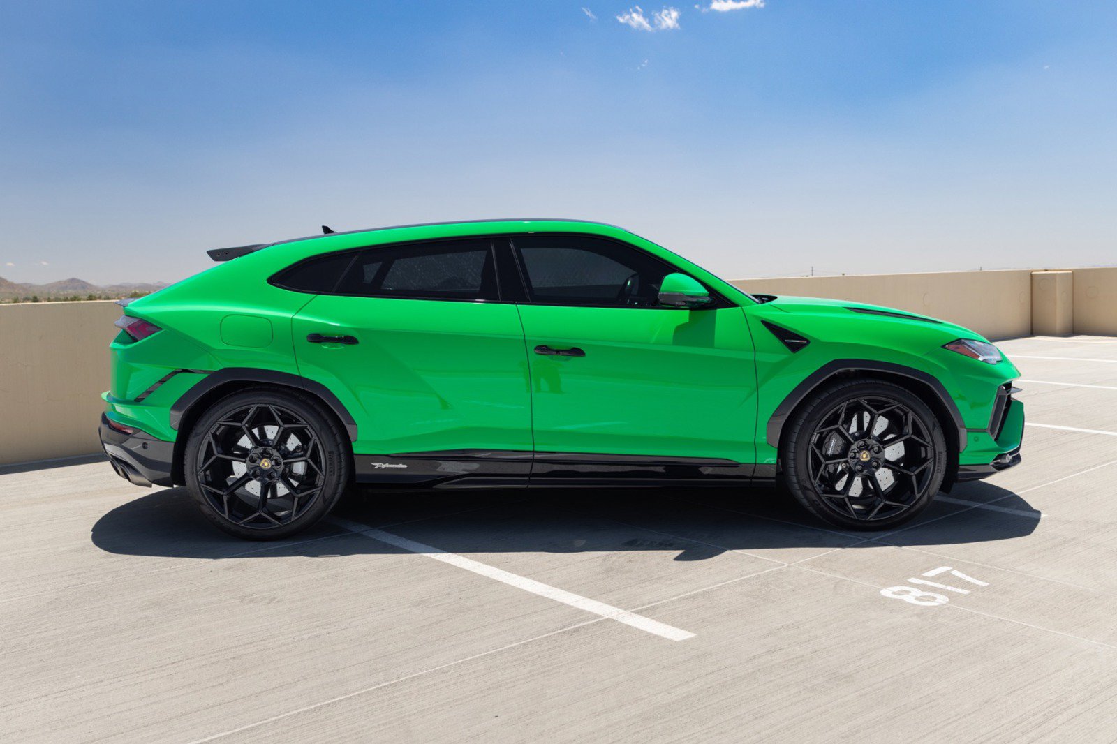Used 2023 Lamborghini Urus Performante AWD/4WD image 6