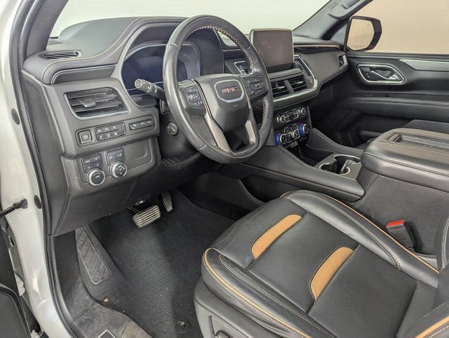 Used 2023 GMC Yukon AT4 w/ Technology Package AWD/4WD image 11
